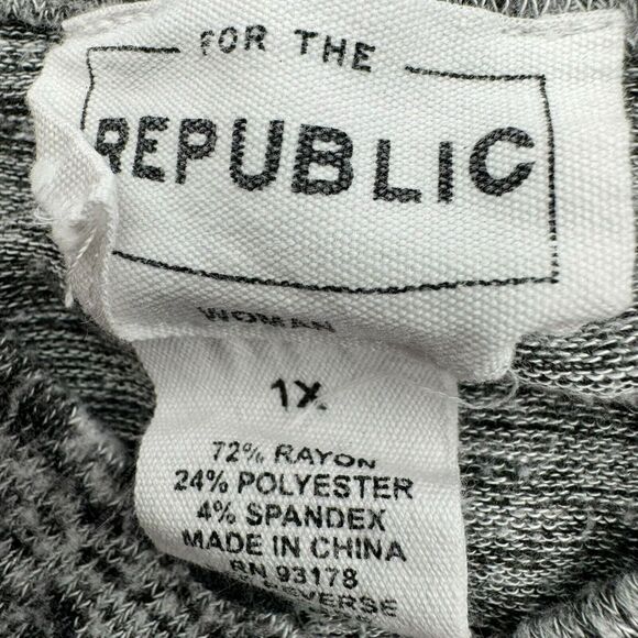 FOR THE REPUBLIC Women's 1X Gray Heart 3/4 Sleeve Tunic Top Shirt Sweater V-neck - Picture 4 of 8